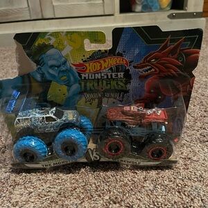 Hot wheels monster trucks roarin rumble town hauler